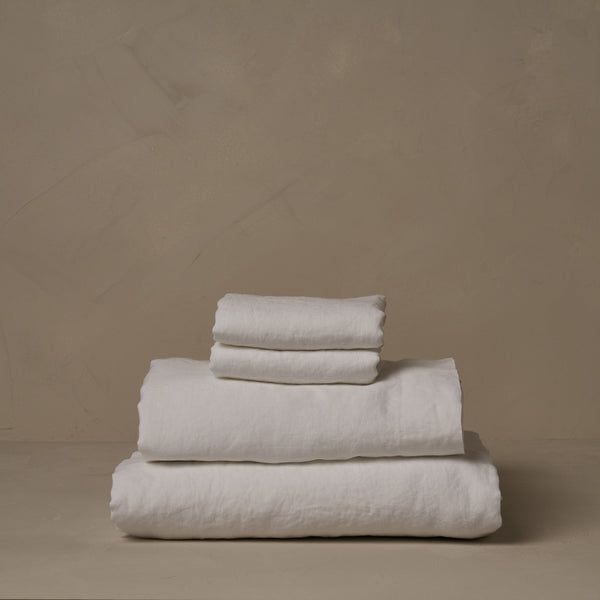 Photo of the Classic Linen | Sheet Set ensemble.