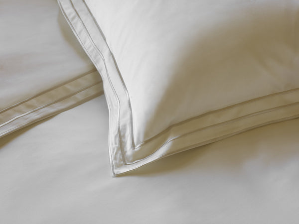 Photo of the Alba (Giza Sateen) | Bedding ensemble.