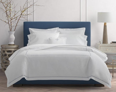 Matouk Hatch bedding.