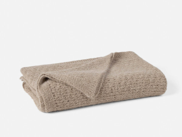 Alpamayo Suri Alpaca Knit | Bedding