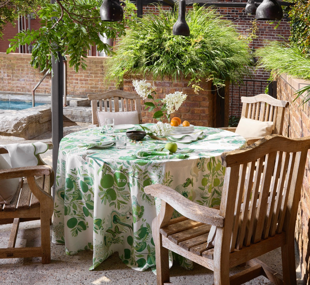 Image of Matouk Citru Garden Tablecloth