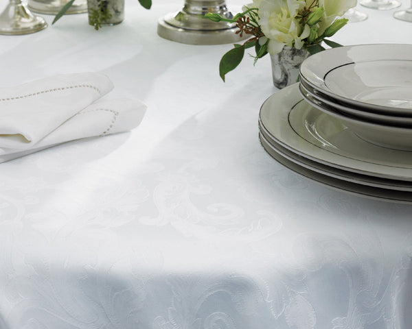 Photo of the Acanthus Table Linens ensemble.