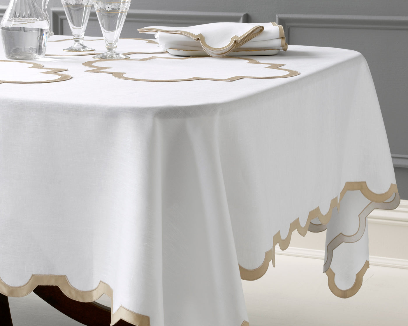 Mirasol Table Linens