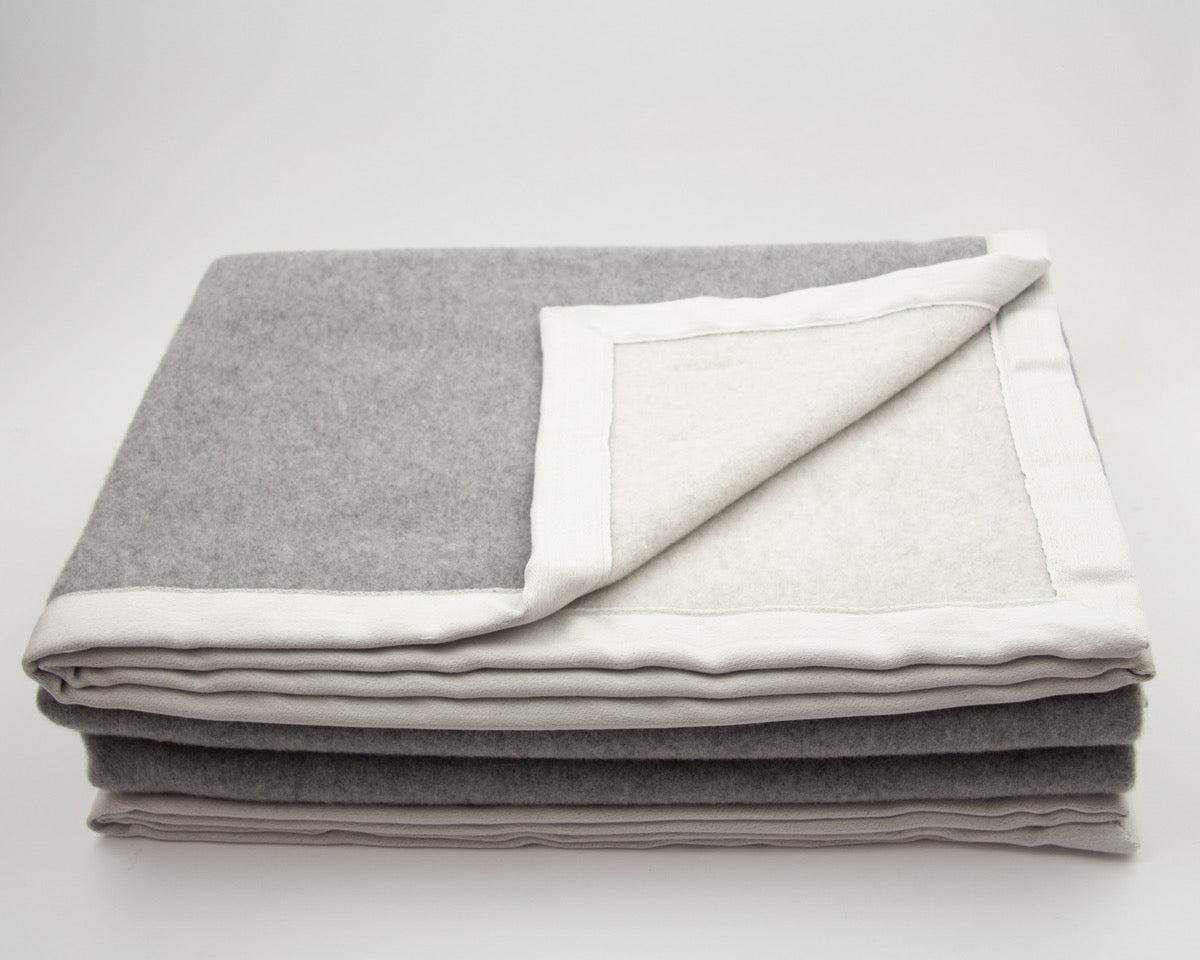 Monte Bianco Cashmere Blanket