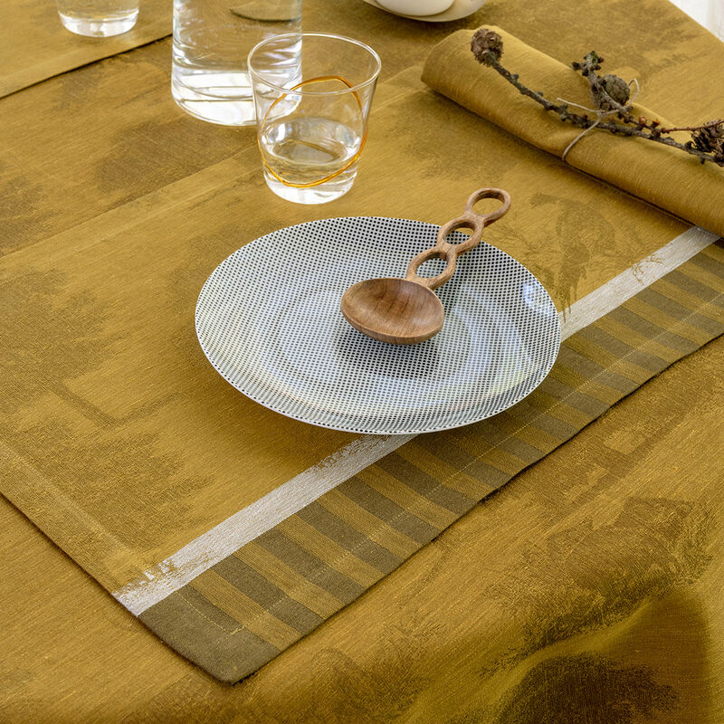 Le Jacquard Français | Renowned French Linens at Linen Society