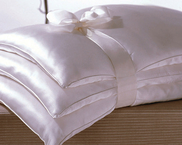 Photo of the Silk Filled Pillow ensemble.