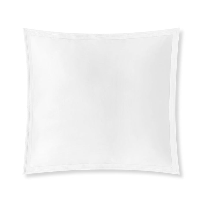 Photo of the Sereno Sateen Euro Sham ensemble.