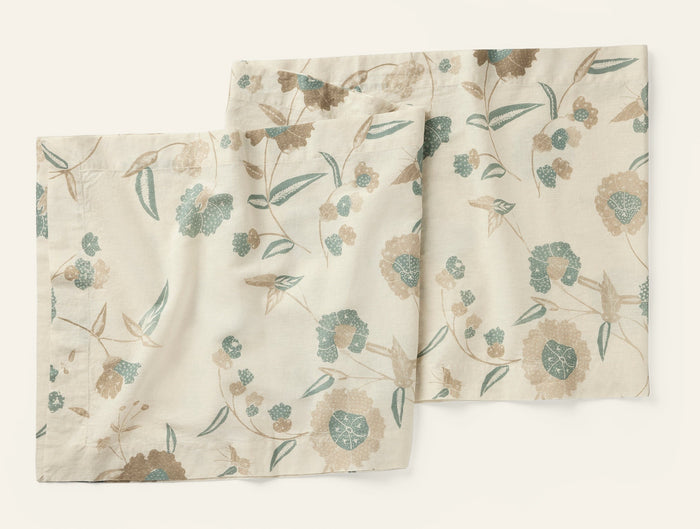 Photo of the Aurora Print | Table Runner ensemble.