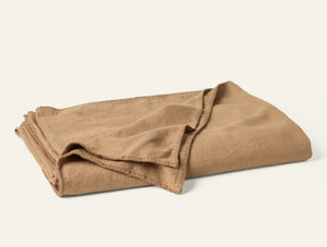 Photo of the Helena Linen | Blanket ensemble.
