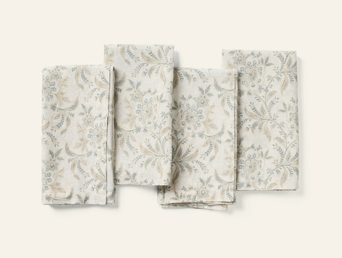 Photo of the Marguerite Print | Napkin Set ensemble.