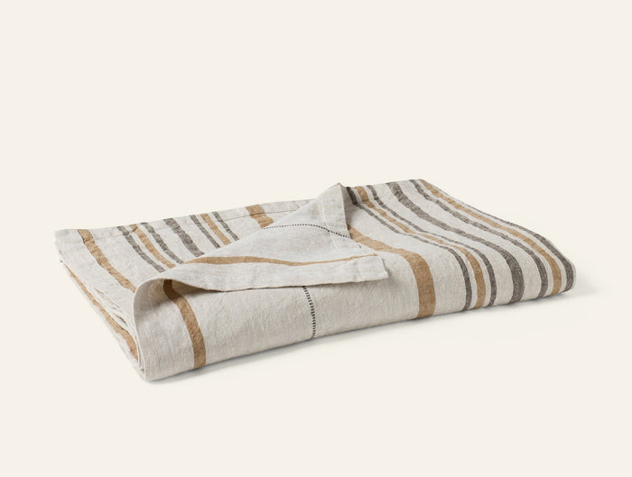 Photo of the Mojave Linen | Throw ensemble.