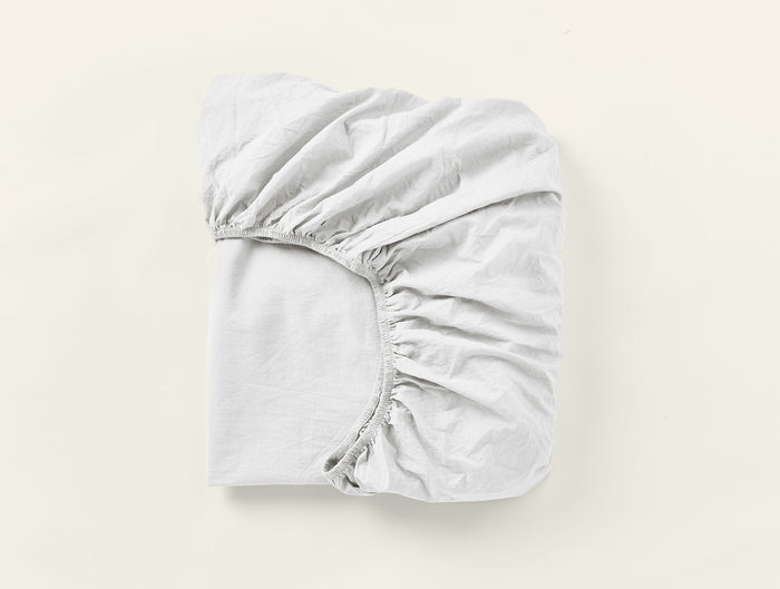 Photo of the Crinkled Percale | Fitted Sheet ensemble.
