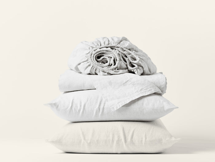 Photo of the Relaxed Linen | Sheet Set ensemble.