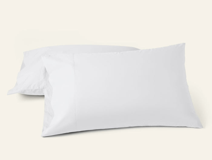 Photo of the Refined Percale | Pillowcase, Pair ensemble.