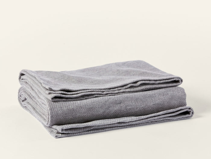 Photo of the Sequoia Washable | Throw ensemble.