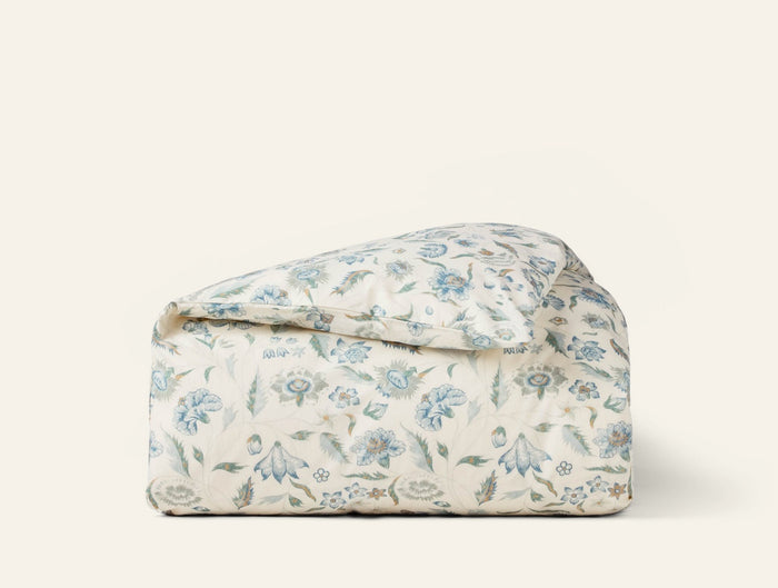 Photo of the Viola Print | Duvet Cover ensemble.