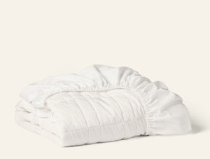 Photo of the Washable Wool Filled | Mattress Pad ensemble.