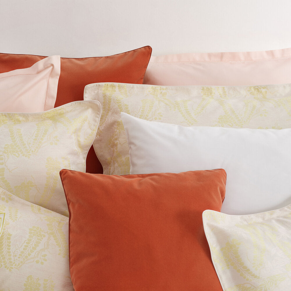 Poema by Amalia Home Collection