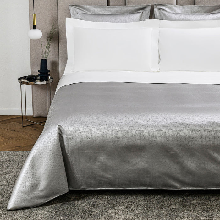 Photo of the Luxe Glowing Weave | Duvet Cover ensemble.