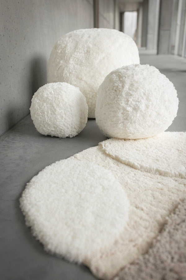 Photo of the Ballon | Pouf ensemble.