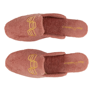 Photo of the Palacio | Slippers ensemble.