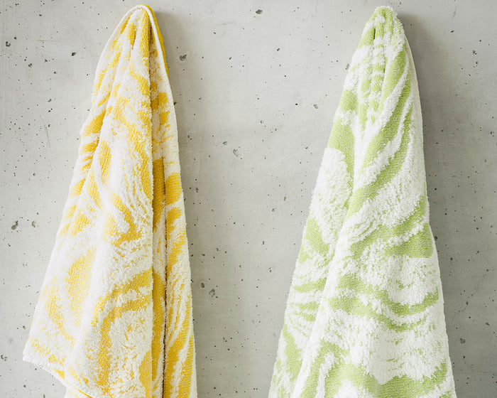 Photo of the Fogo | European Bath Sheet ensemble.