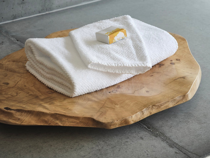 Photo of the Twill | Bath Sheet ensemble.