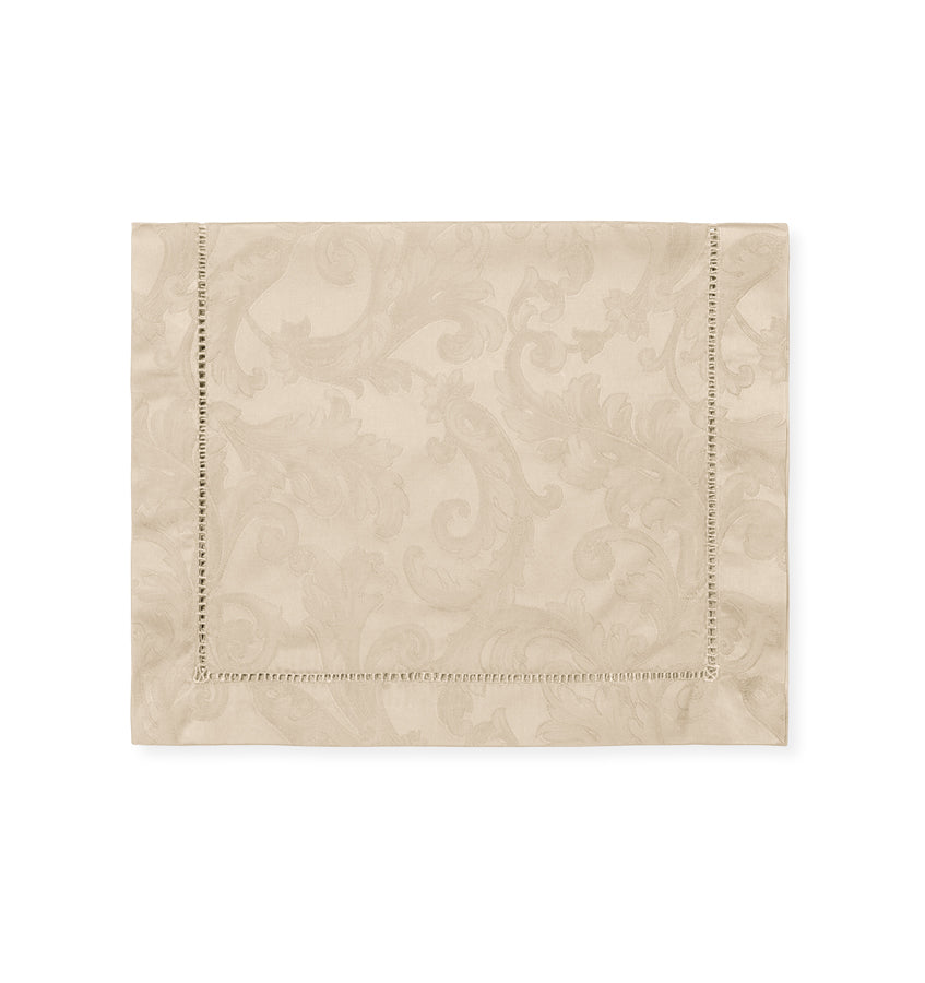 Sferra Acanthus | Table Runner Gold