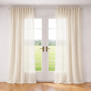 Photo of the Akari | Curtain ensemble.