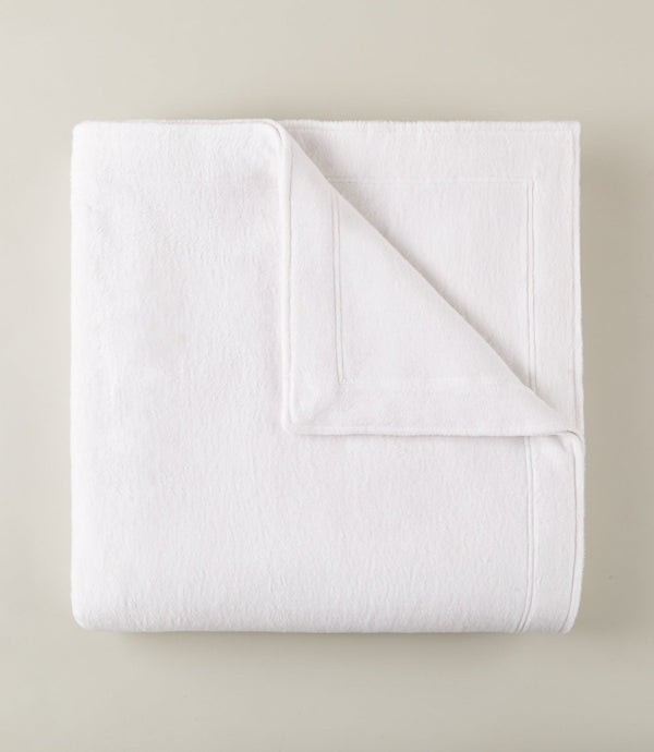 Photo of the All Seasons Framed | Blanket ensemble.