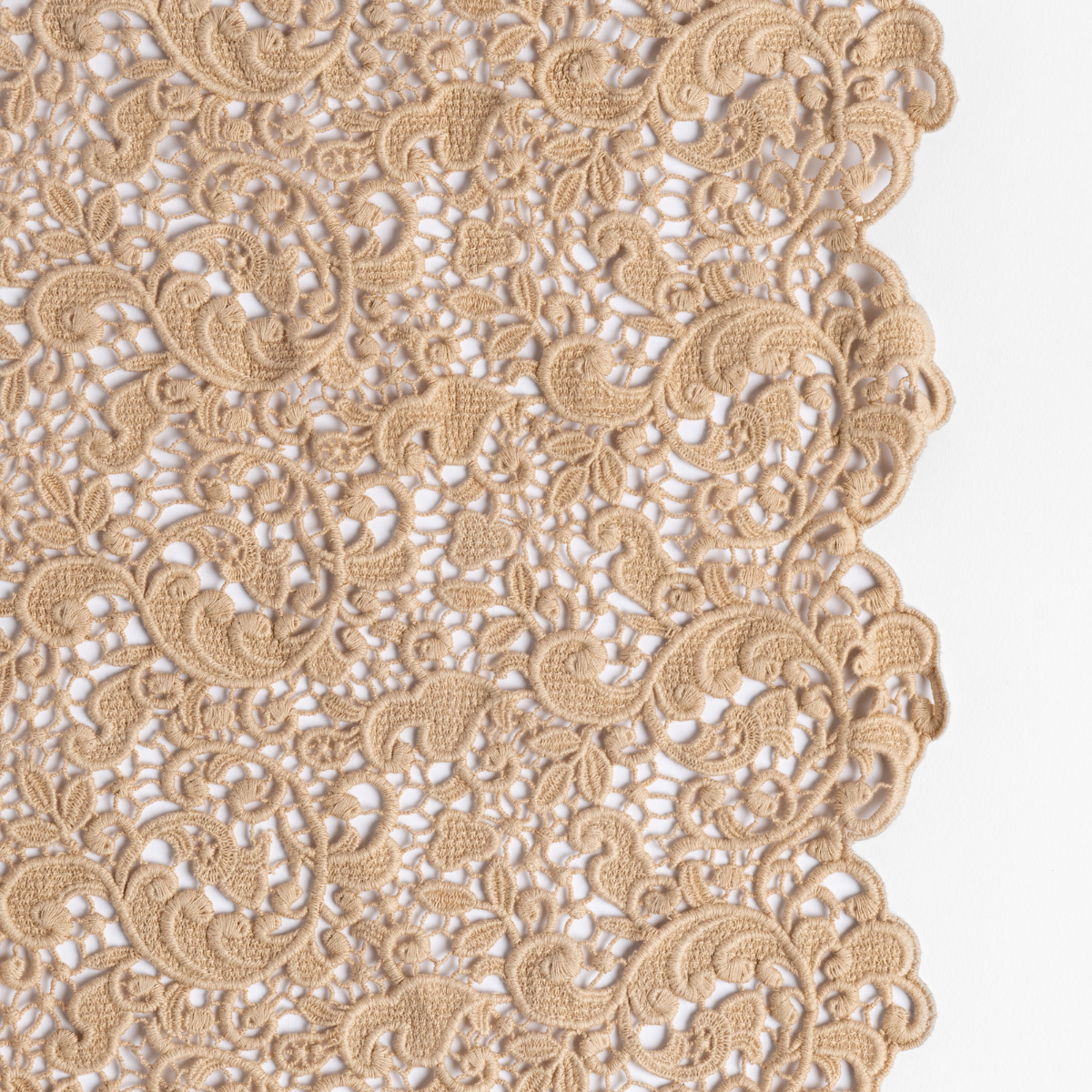 Close-up of Bella Notte Allora bed scarf in Honeycomb, intricate floral lace with scalloped edge.