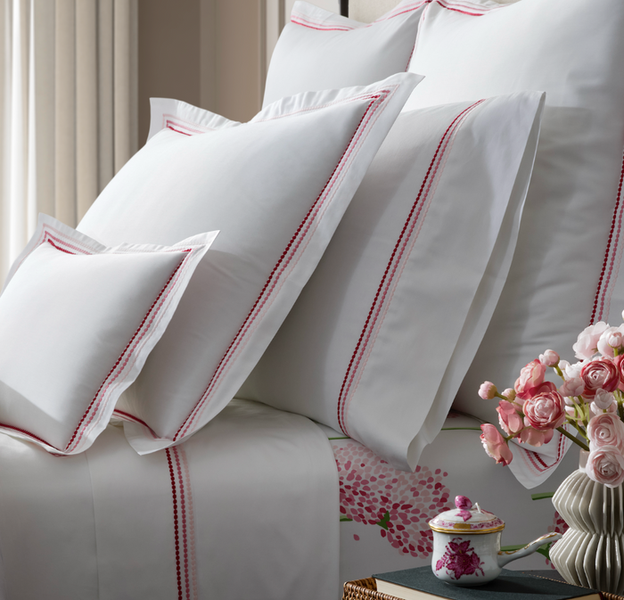 Photo of the Amara Triple Pearl | Pillowcase Set ensemble.