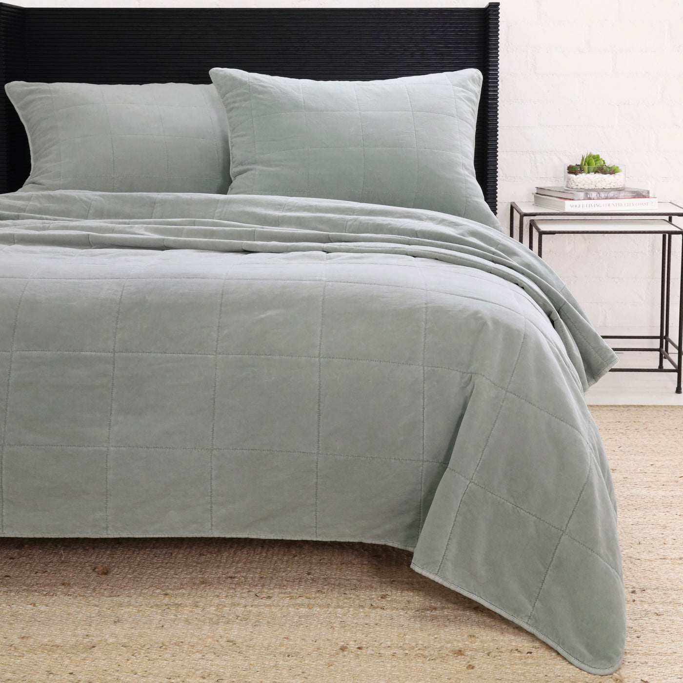 Amsterdam | Coverlet