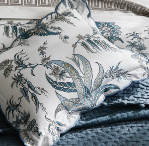 Photo of the Apolline | Pillow Sham ensemble.