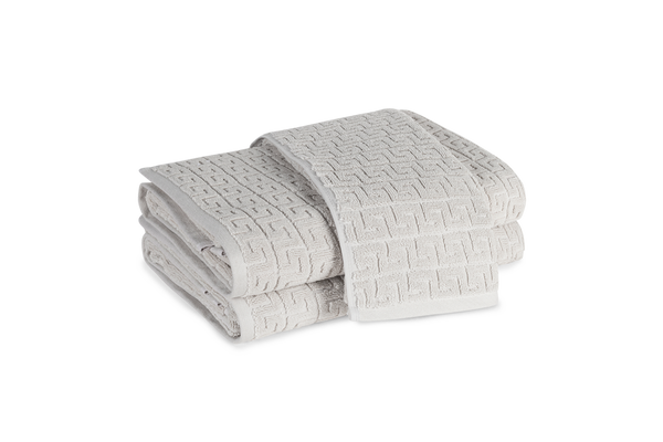 Photo of the Athena | Bath Sheet ensemble.