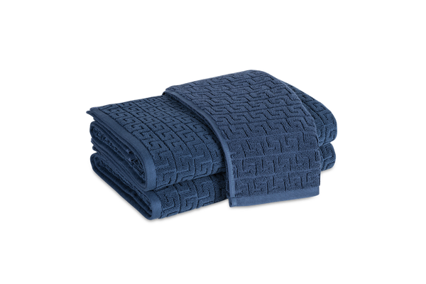 Photo of the Athena | Bath Towel ensemble.