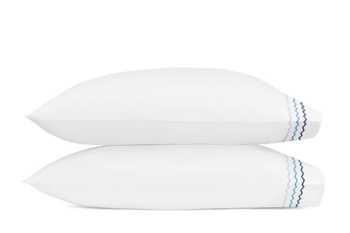 Photo of the Axel | Pillowcase Pair ensemble.