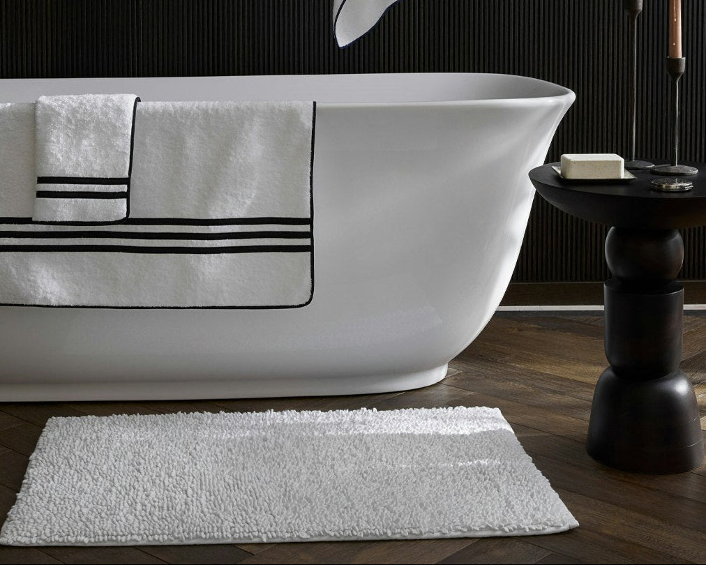 Costas | Bath Rug