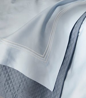Photo of the Bel Tempo Nocturne | Flat Sheet ensemble.