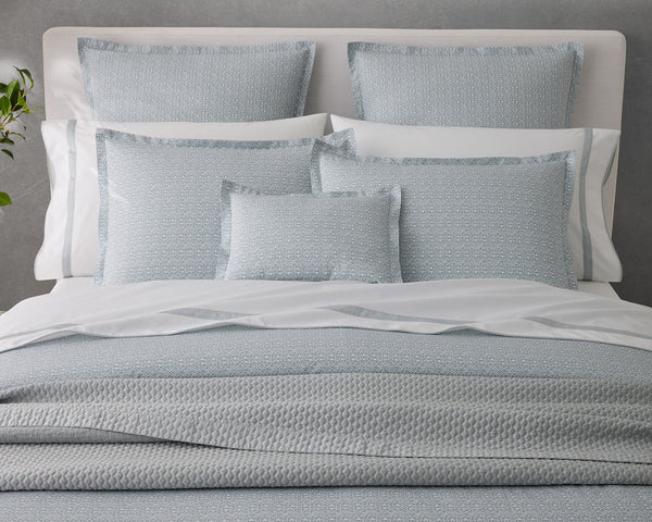 Photo of the Catarina | Duvet Cover ensemble.