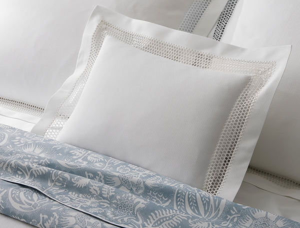 Photo of the Cecily | Sham ensemble.