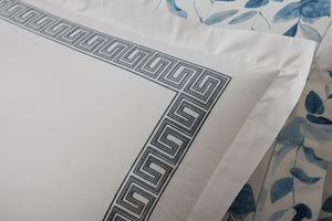 Photo of the Ophelia | Sham ensemble.