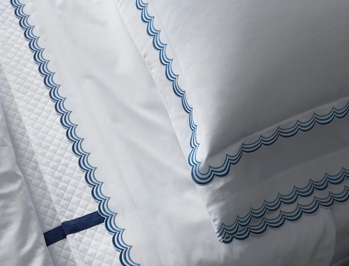 Photo of the Stella | Pillowcase Set ensemble.