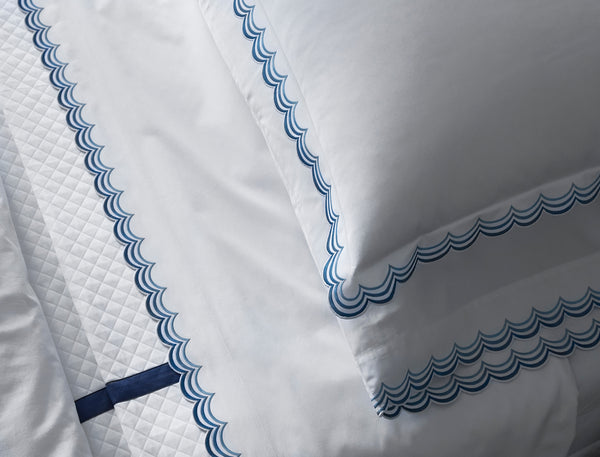 Photo of the Stella | Pillowcase Set ensemble.
