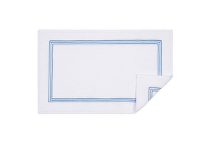 Photo of the Bel Tempo Towel | Bath Rug ensemble.