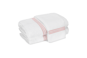 Photo of the Bel Tempo Towel | Guest Towel ensemble.