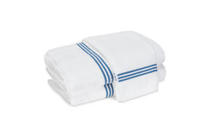 Photo of the Bel Tempo Towel | Hand Towel ensemble.