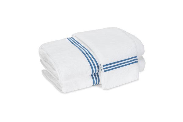Photo of the Bel Tempo Towel | Hand Towel ensemble.