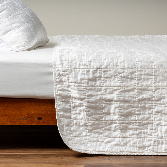 Photo of the Sel | Coverlet ensemble.