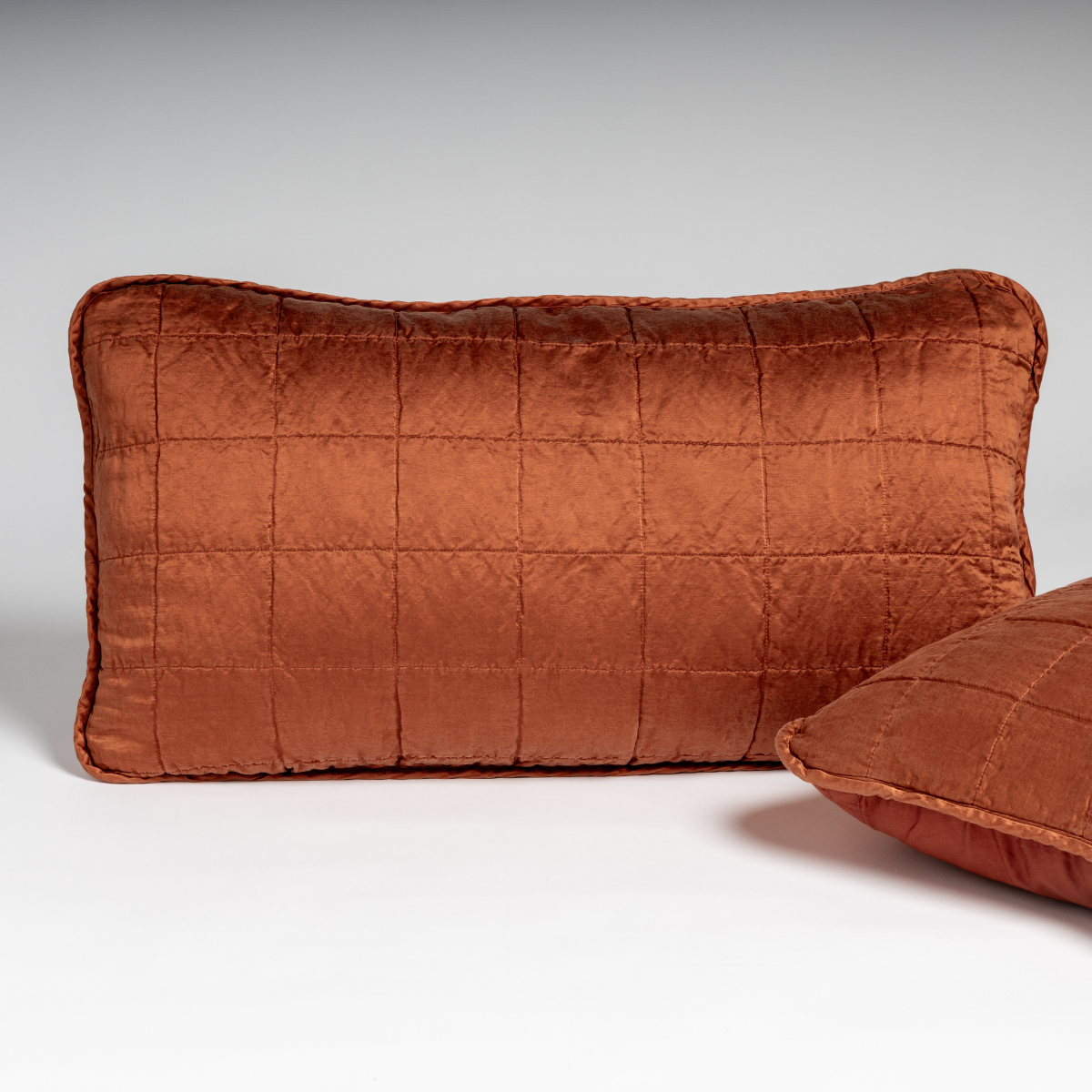 Bella Notte Sel sham in Autumn, showing quilted grid stitching on lustrous velvet.